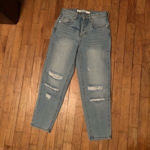 High waisted boyfriend jeans